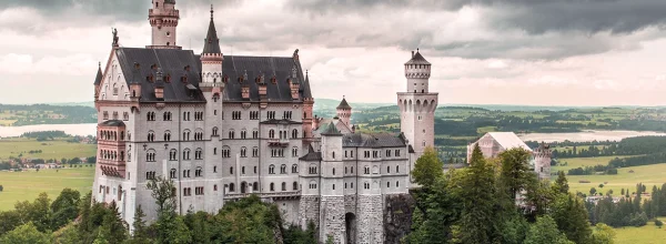 Escape room on a boat - true or false? Check these 11 escape rooms built in surprising places!