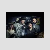 Pierwszy, ale nie ostatni.