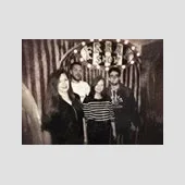 Cyrk dziwadeł - zostań z nami.... na zawsze!