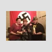 Hilfe Helga, hilfe Adolf!