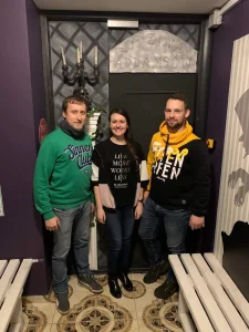 🎶 'They're creepy and they're kooky... The Addams family...'