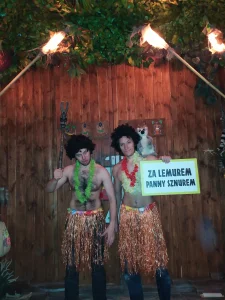 Cyrk Kamiennych Braci i zbliżająca się erupcja