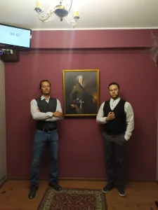 Cyrk Kamiennych Braci i pokój, którego nie było