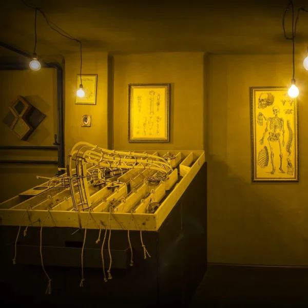 Steampunk escape room
