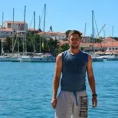 Mateusz W. 34